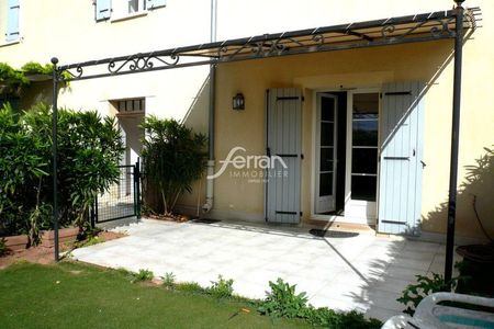 Location Appartement 2 pièces 46m² LES ARCS 83460 - Photo 4