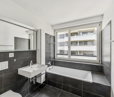 Moderne 3.5-Zimmerwohnung in Top-Lage - Photo 5
