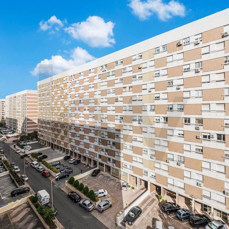 PORTELA LRS, Lisbon - Photo 1