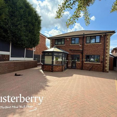 4 bedroom detached house to rent - Photo 4