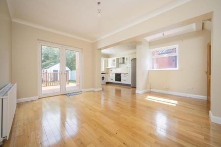 44 Upper Lisburn Road, Belfast, BT10 0AB - Photo 2