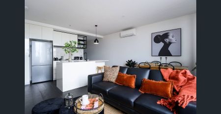 Luxury Living-2BEDAPARTMENT – FURNISHED -FREE PARKING - Photo 4