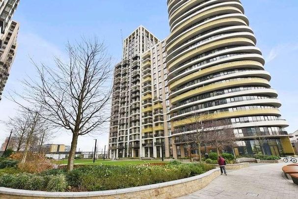 Parkside Apartments, Cascade Way, London, W12 - Photo 1