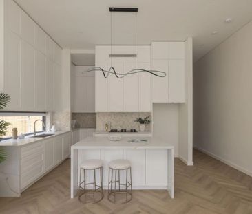 Luxury Family Duplex with Pool - Available Now! - Photo 4