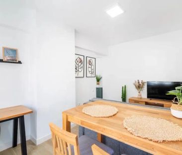 Alquiler de piso en Calle Capri, 7 - Photo 2