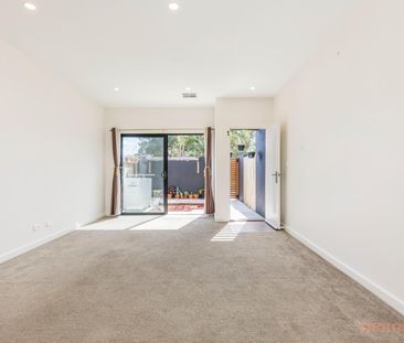 56/45 Athllon Drive, Greenway ACT 2900 - Townhouse For Rent | Domain - Photo 3