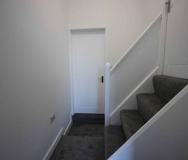 Kirkhall Lane - Photo 5