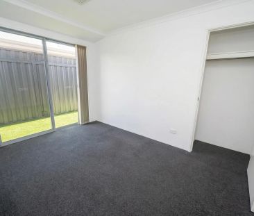 Exceptional Family Living at 9 Lockhart Street, Coodanup - Photo 3