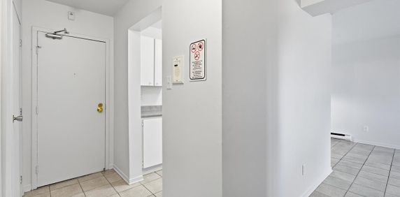 1865 Rue Saint Louis (Gatineau) Super Appartement 5 1/2, Dans Un Quartier Résidentiel Familial - Photo 2