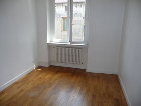 APPARTEMENT T4 A LOUER - Photo 2