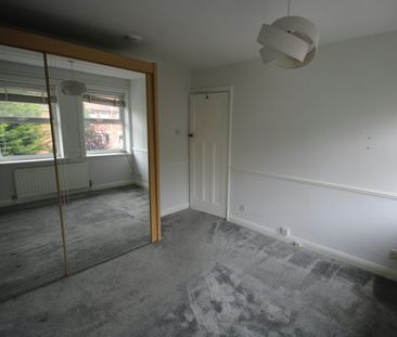 Terraced House to rent on - Photo 3