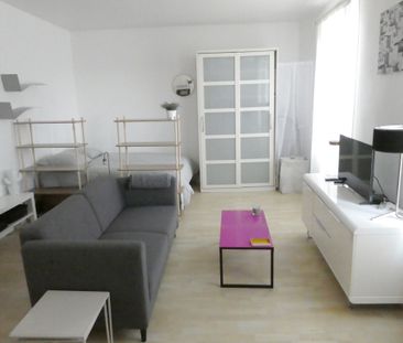 Location Appartement 1 pièce 28m² FONTAINEBLEAU 77300 - Photo 5