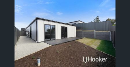 Modern, Low Maintenance Home! - Photo 5