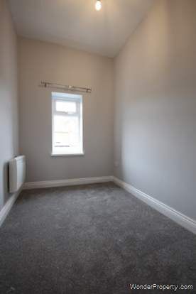 1 bedroom property to rent in Worcester - Photo 4