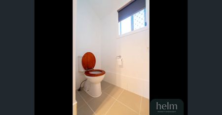 Great Location Home in Acacia Ridge - Photo 3