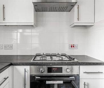 1 bedroom end of terrace house to rent - Photo 2