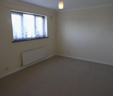 2 bedroom detached bungalow to rent - Photo 5