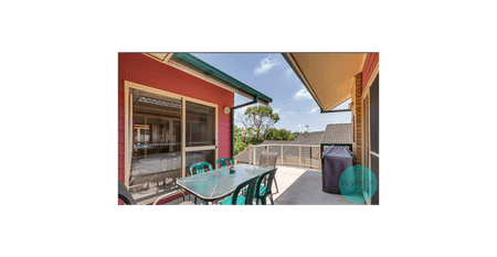 Large Share house in Central Location! ALL Bills included! NEWLY Furnished! - Photo 2