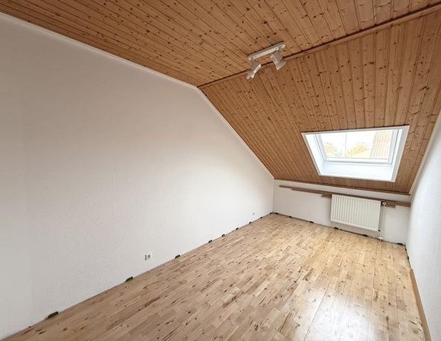 Gepflegte Wohnung mit sonniger Dachterrasse - Foto 1