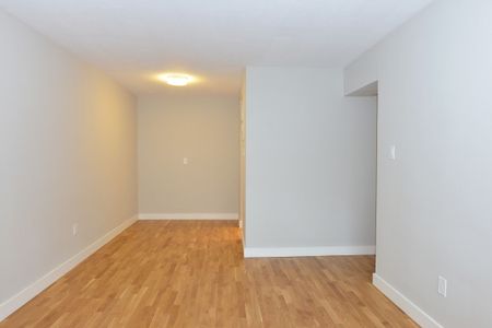230 Oak Street - Photo 3