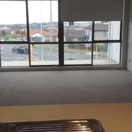 MODERN & STYLISH - Photo 1