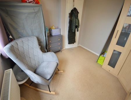 2 Bedroom End Terrace To Let - Photo 3
