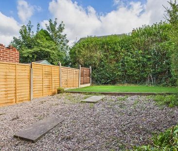 2 bedroom semi-detached house to rent - Photo 2
