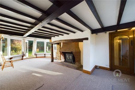 4 bedroom detached house to rent - Photo 2