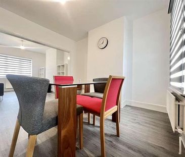 Kirkham Street, London, SE18 - Photo 4