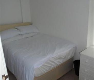 1 bedroom Flat To Let - Photo 4