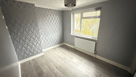 Lancaster Street, Rotherham, Thurnscoe - Photo 2