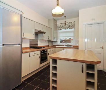 2 bedroom terraced house to rent - Photo 2