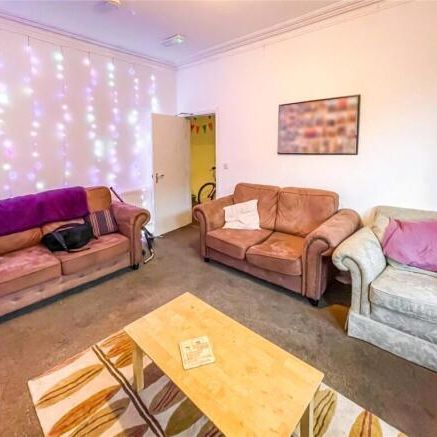 5 bedroom house to rent - Photo 1