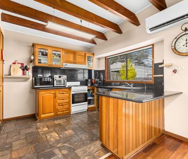 Four Bedroom Family Home - Photo 4