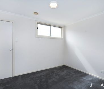 Contemporary Comfort in the Heart of Seddon - Photo 5
