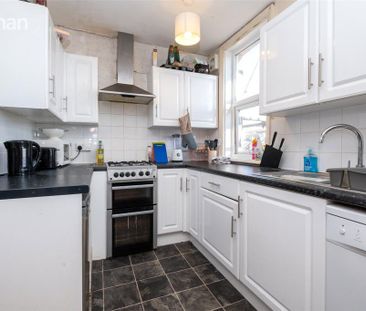 4 bedroom terraced house to rent - Photo 5