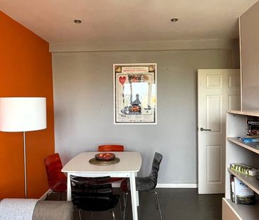 1 Bed Penthouse, Cross Court, SE5 - Photo 6