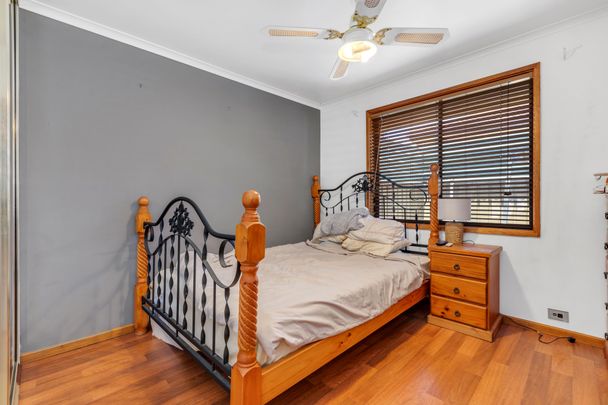 Comfortable and Convenient living in Craigmore! - Photo 1