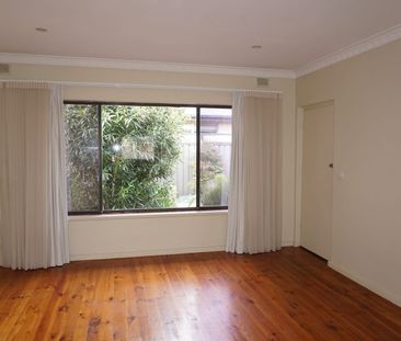 Lovely Single Storey Unit in Small Group - Photo 1
