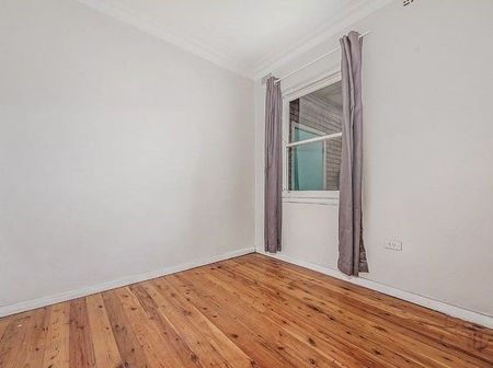 Charming 1-Bedroom Unit in the Heart of Warrawong - Photo 3