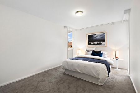 Unit 10/4 Gordon Grove, South Yarra. - Photo 4