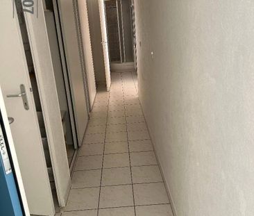 Location appartement récent 3 pièces 71.9 m² à Saint-Julien-en-Gene... - Photo 4