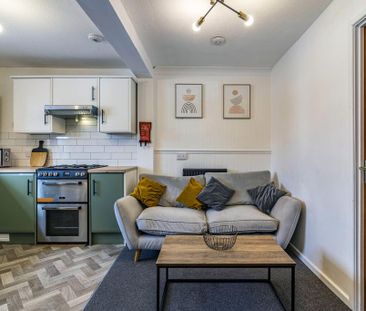 2 bedroom flat to rent - Photo 1