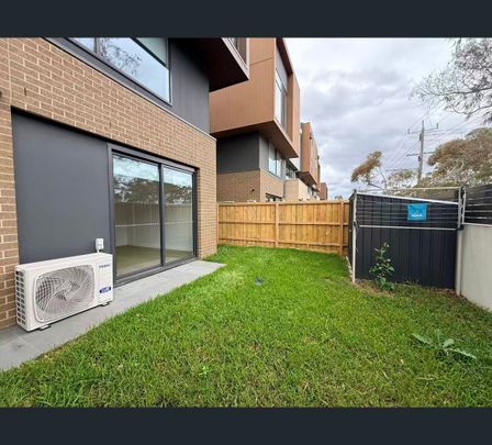 13 Jasmine Circuit, Glen Waverley, Vic 3150 - Photo 1
