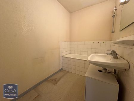 Location Appartement 2 pièces 49m² MACON 71000 - Photo 3