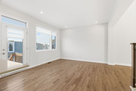 For Lease - 574 Oldenburg Avenue, Stittsville - Munster - Richmond, Ontario - Photo 3