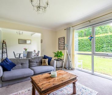 2 bedroom property to rent - Photo 1