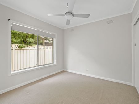 NEAT TWO BEDROOM UNIT - Photo 4