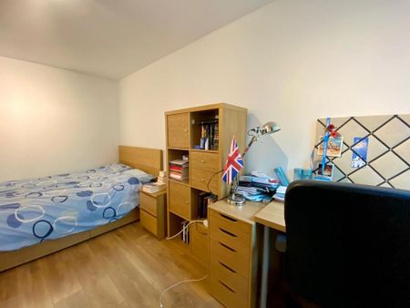 2 bedroom flat to rent - Photo 2