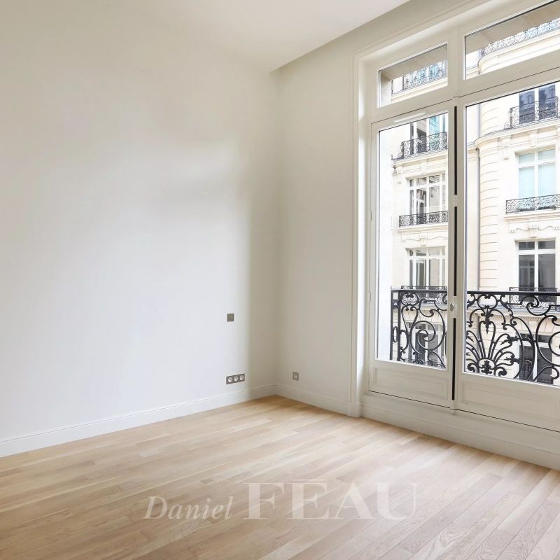 Paris XVIe - Place Victor Hugo. - Photo 1